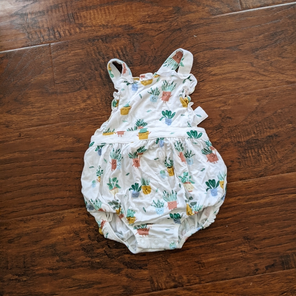 Super soft baby girls bubble romper succulent Angel Dear 12-18 months